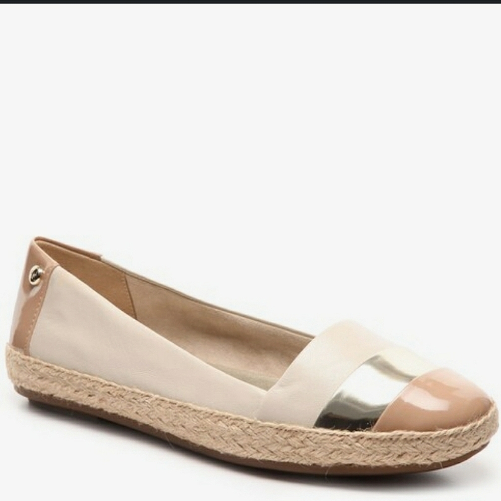 Anne Klein  Ak iFlex Saleem Flat Size 6.5M 🌴